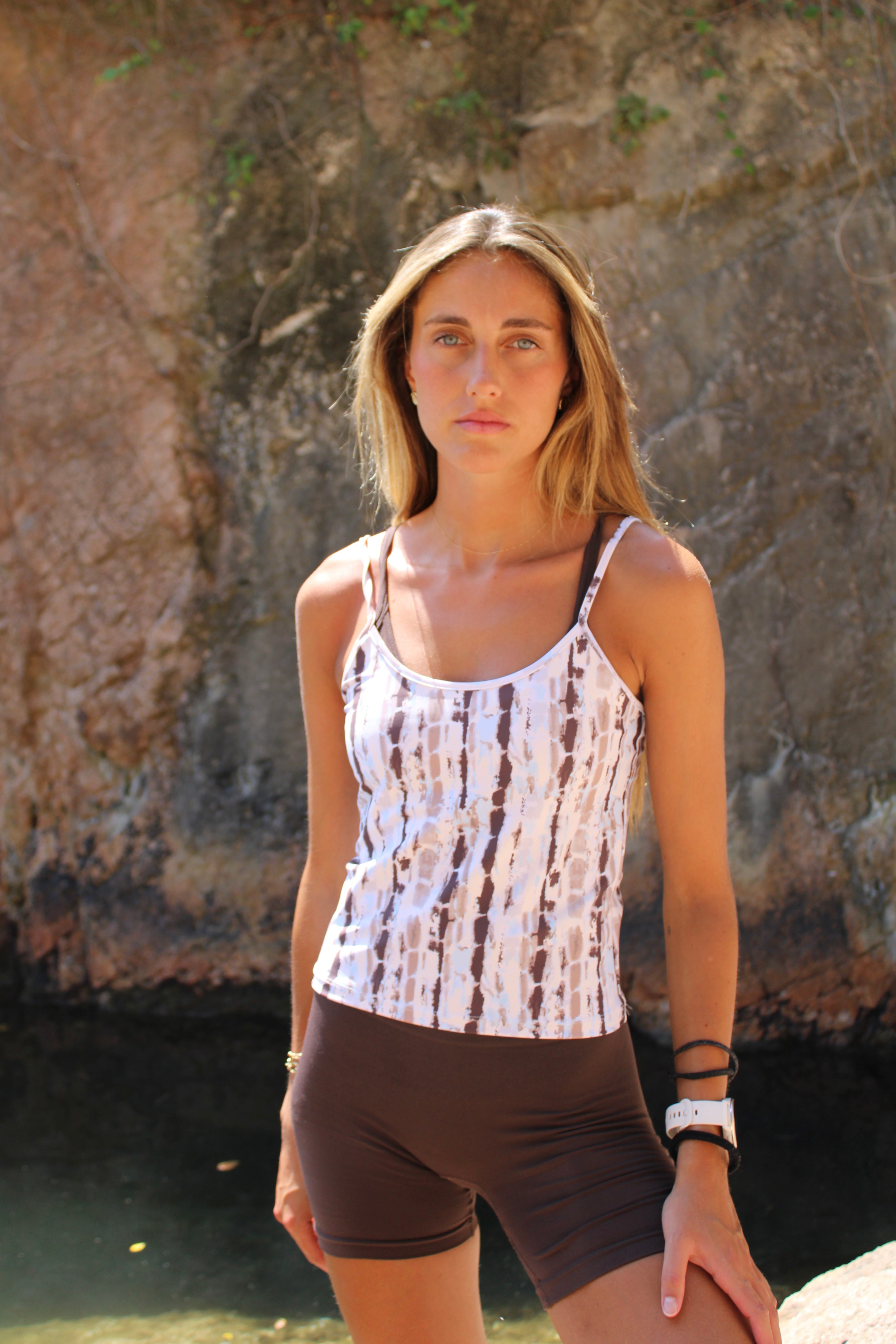 Top Nora Stone