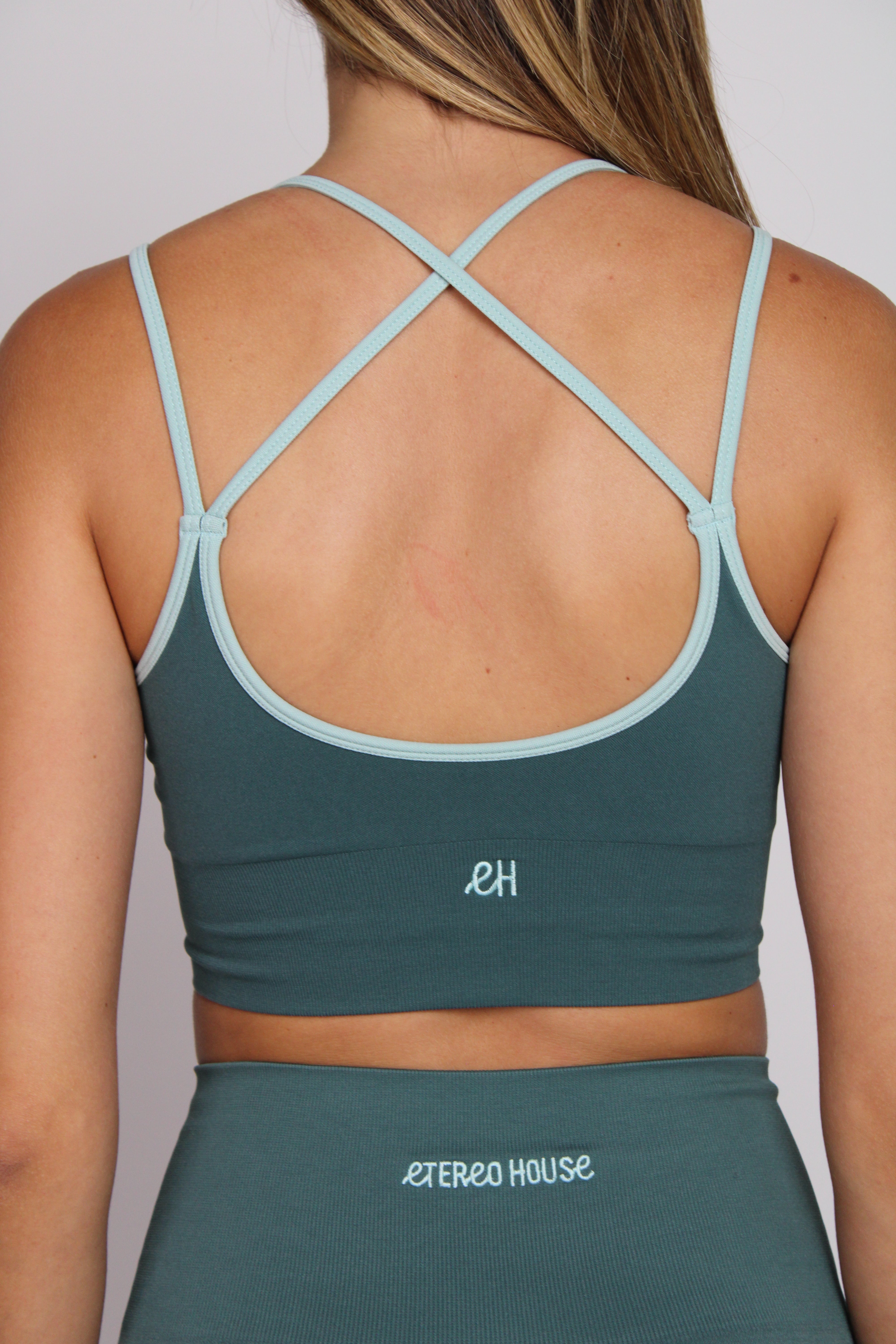 Pack Essential Aisha