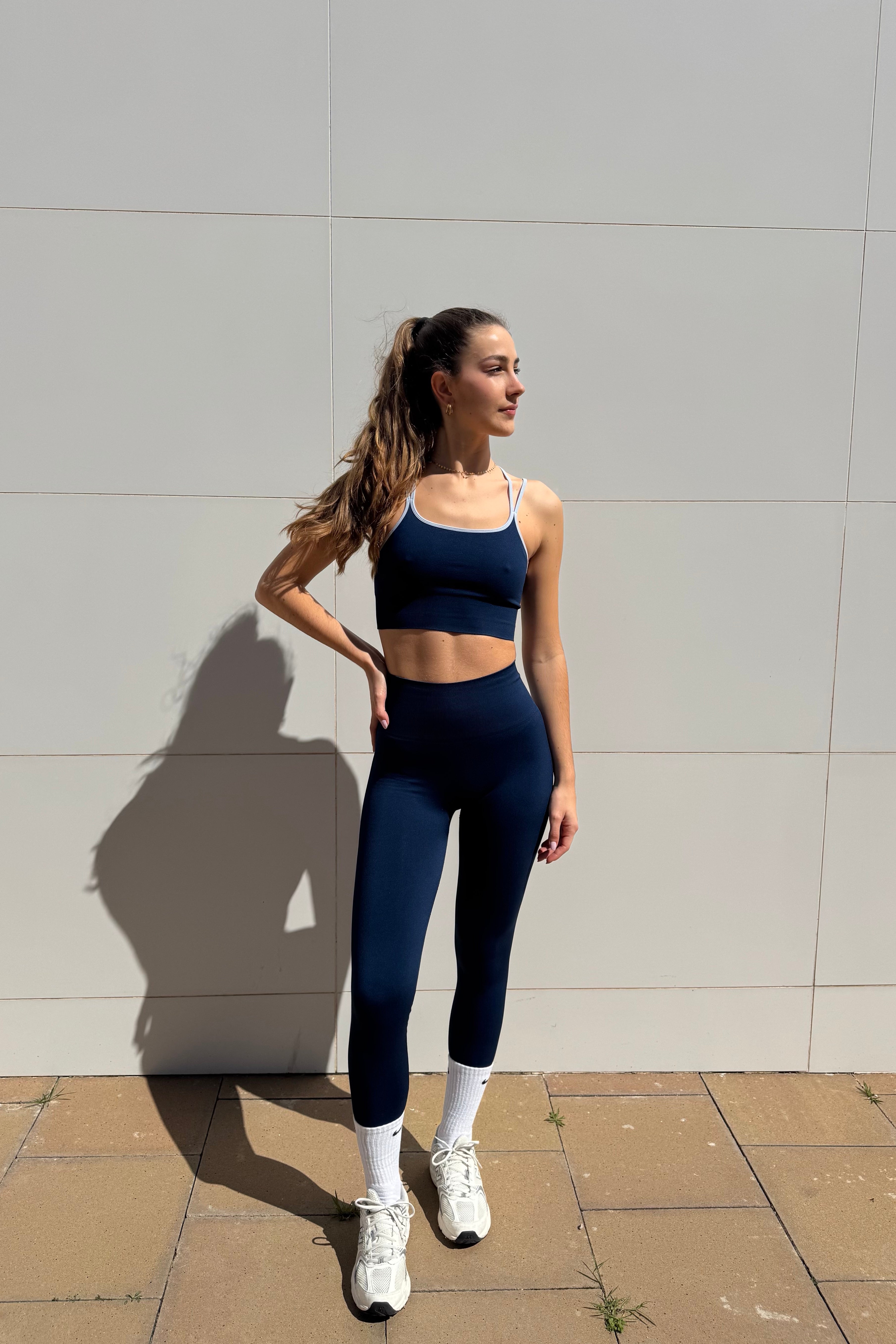 Legging deportivo seamless Sophia azul para mujer – vista delantera – Etereo House