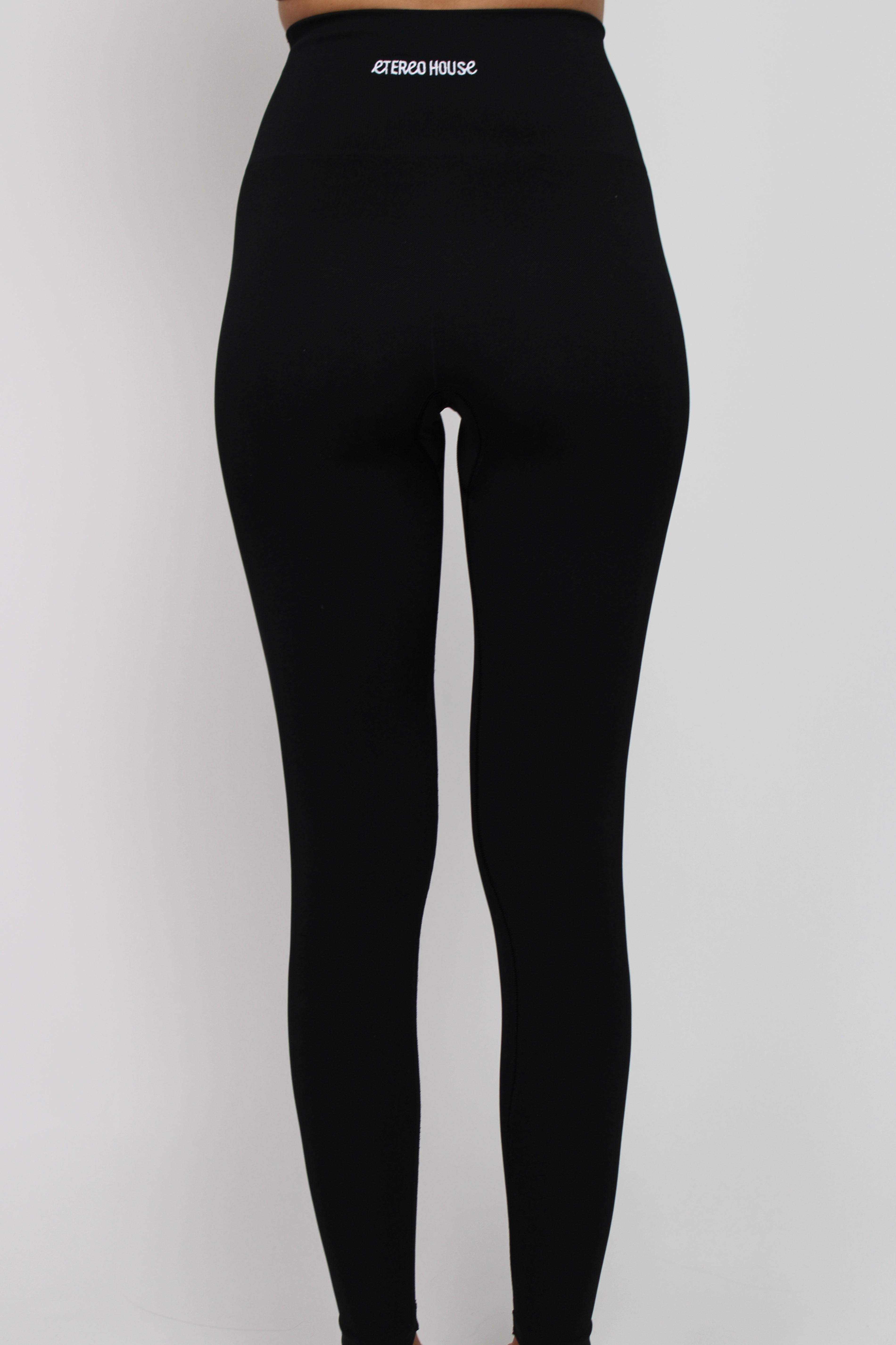 Legging deportivo seamless Sophia negro para mujer – trasero – Etereo House