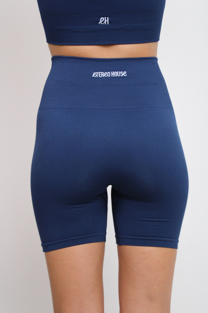 Short deportivo Isabella azul para mujer – espalda – Etereo House