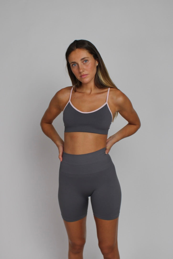 Short deportivo Isabella gris para mujer – Etereo House