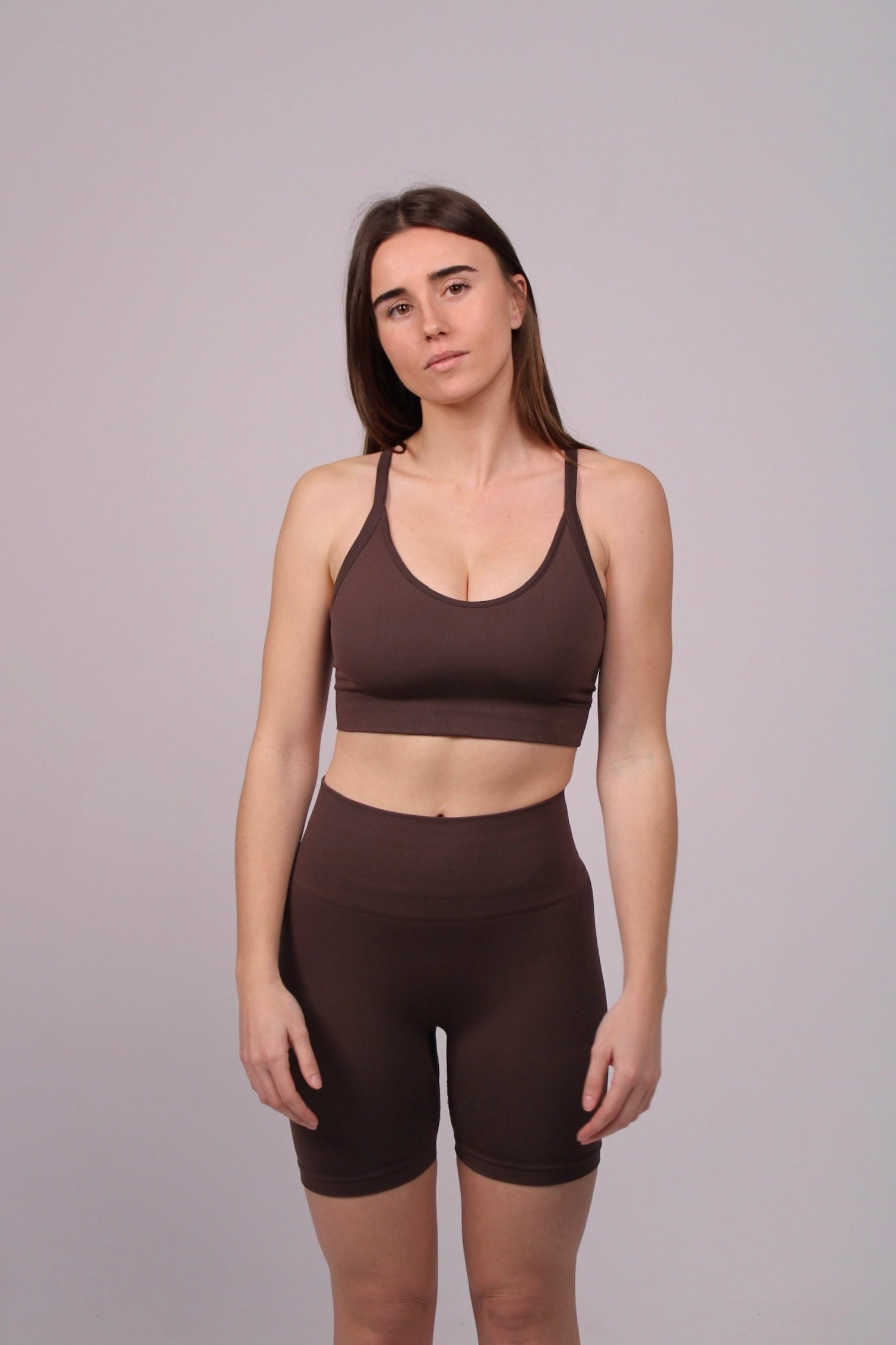 Short deportivo Elia chocolate para mujer – Etereo House