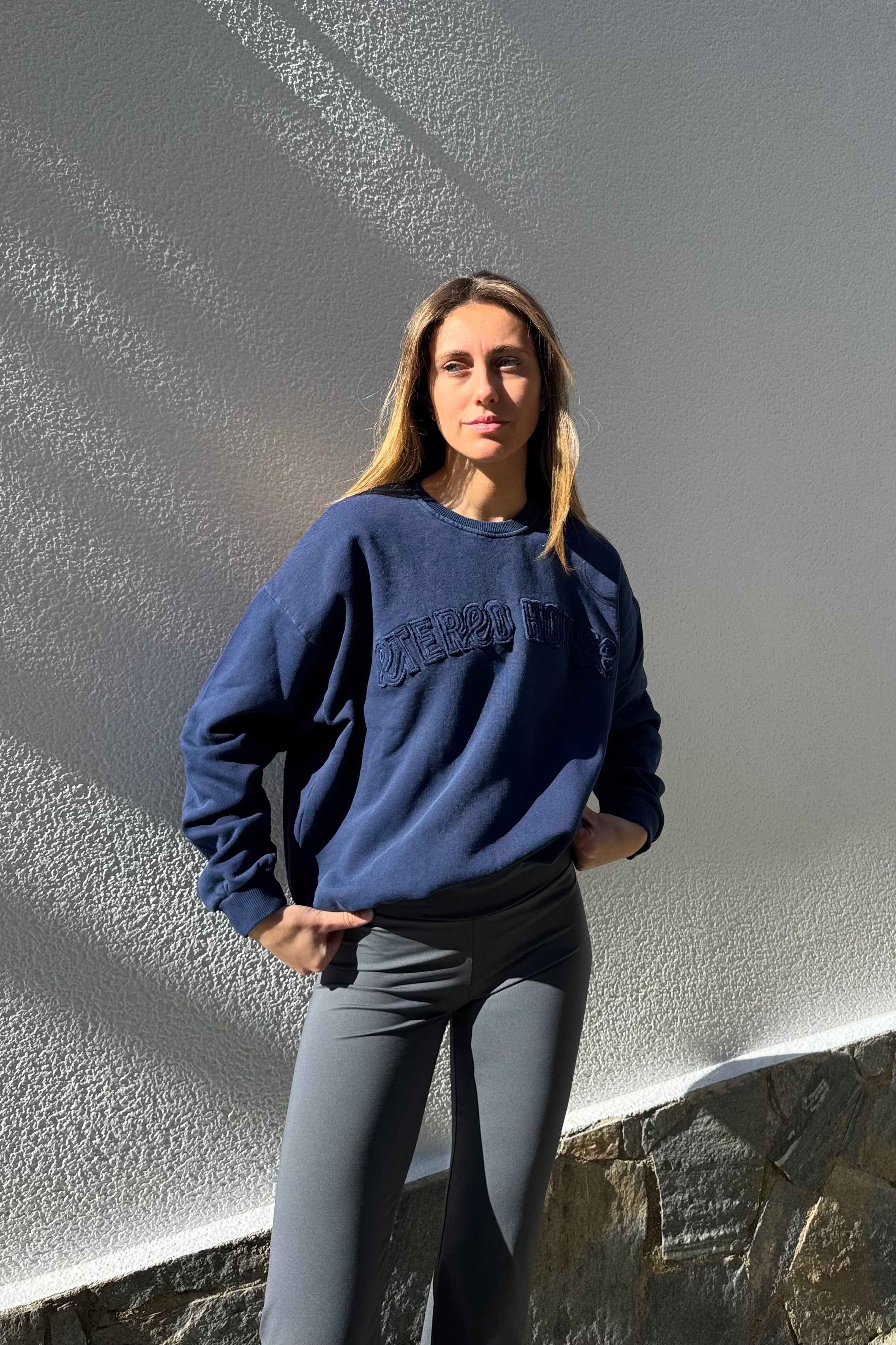 Dessuadora de cotó sense caputxa Alma blau per a dona – cos mitjà – Etereo House