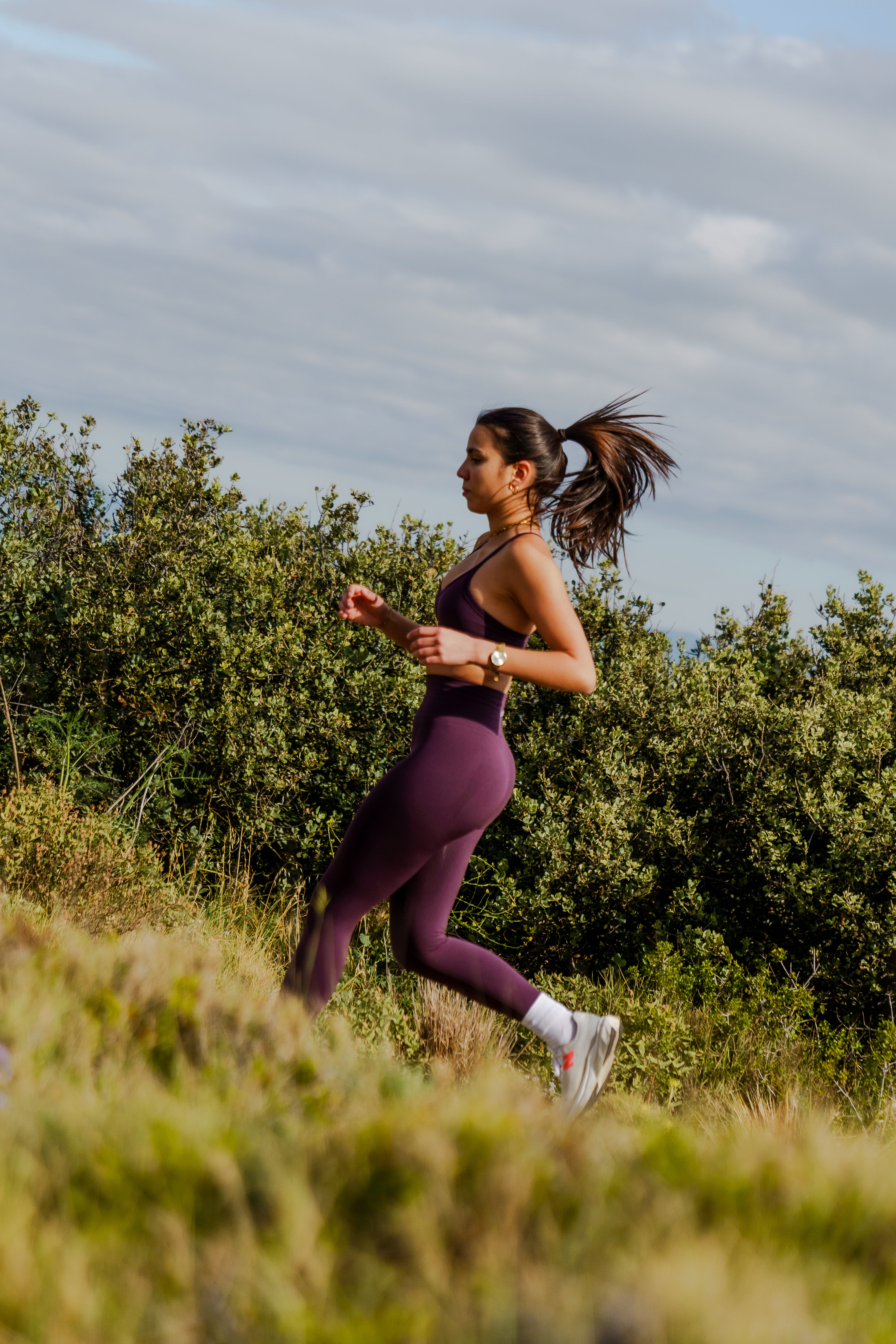 Legging deportivo seamless Noa granate vino para mujer – en movimiento - Etereo House