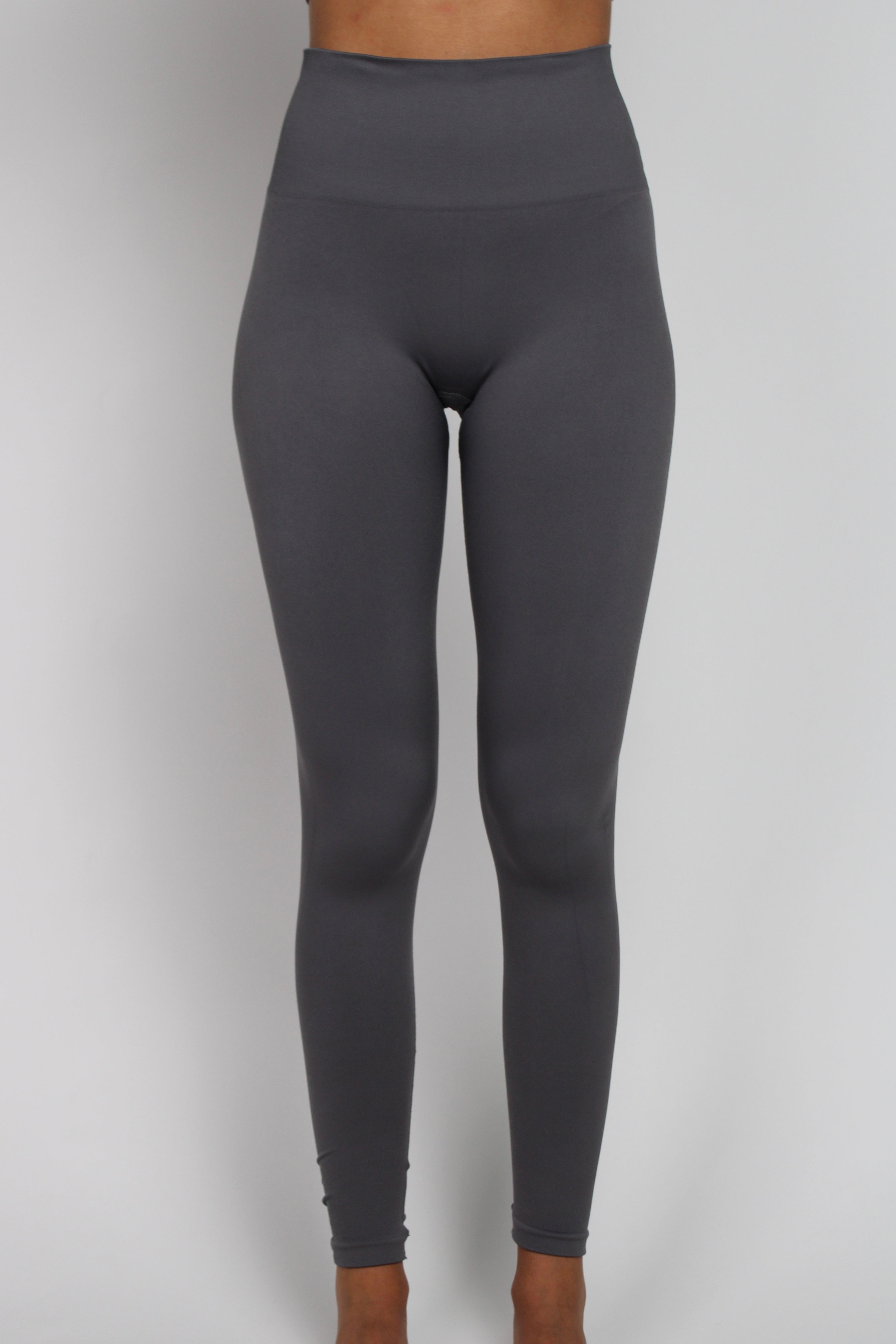 Legging deportivo seamless Sophia gris para mujer – detalle – Etereo House