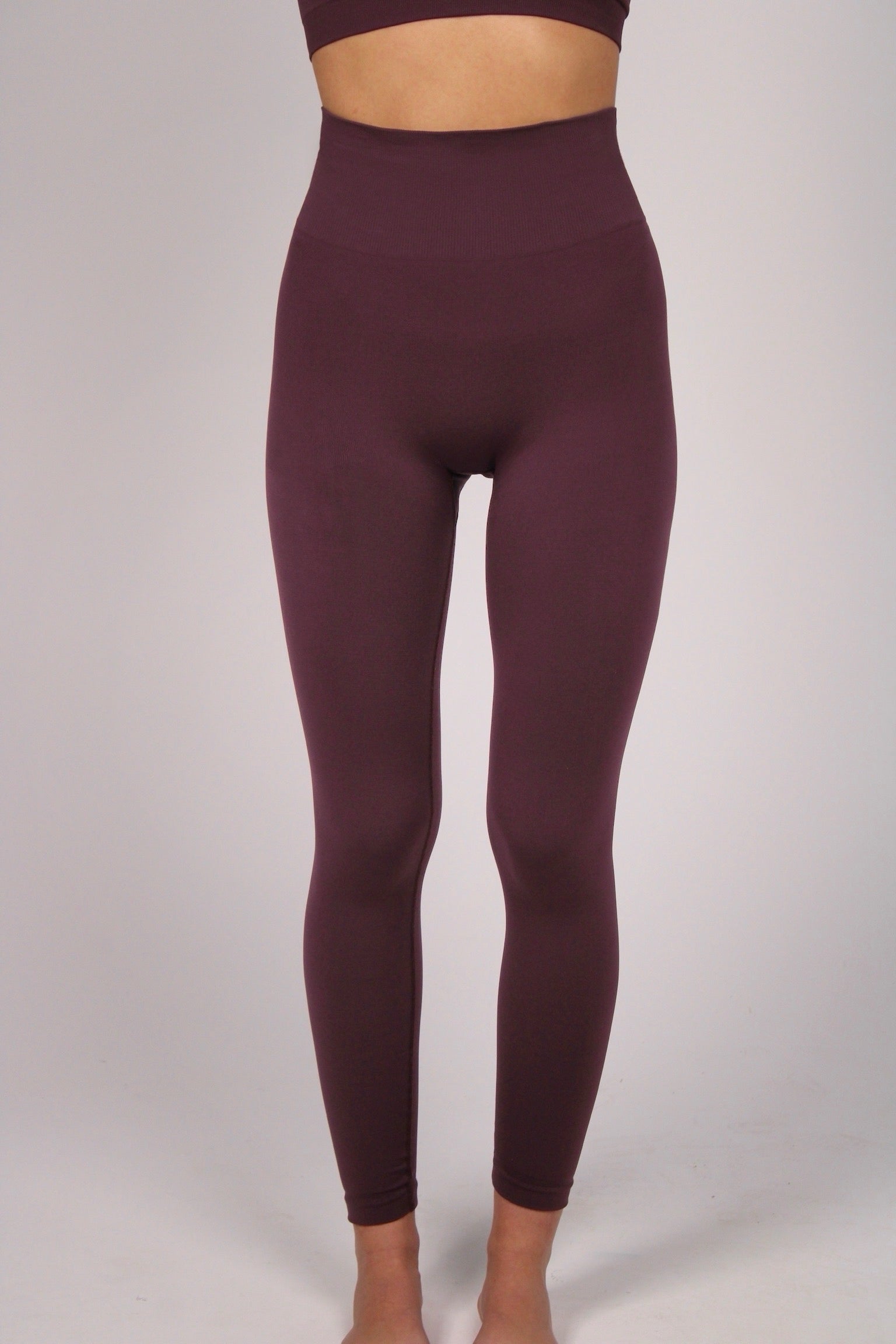 Legging deportivo seamless Noa granate vino para mujer – detalle - Etereo House