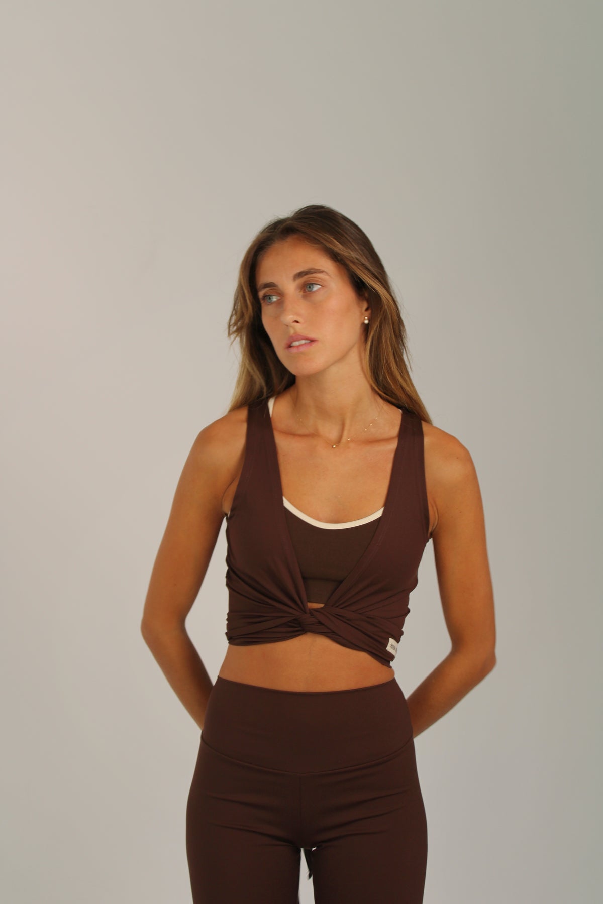 Top deportivo Odette cruzado para mujer – top cruzado de diferentes formas– Etereo House